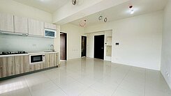 近新光三越「一品樓」全新二房平車，