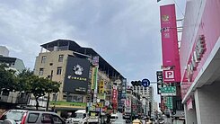 正東寧路_寶雅旁店面(可前後出入)