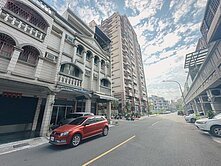 美術館車站內惟商圈正街上透天三樓/可住可辦可店