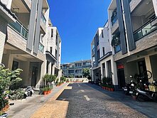 21妹妹推薦💗宜市交流道旁四套房透天別墅