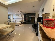 專簽五期捷運宅大三房+車位