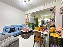 大里輕輕輕輕屋齡前院透天停車