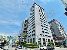 亞灣區太普君品四房平車