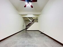 大社｜大社路｜車庫透天｜傳統格局大空間