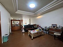 中山商圈美廈1樓+車位