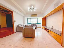 錯過這間、市中心在難找!大四房+車位