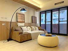 建工商圈翻新日式無印木質調裝潢四房機械車位