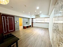 208~幸福買房找麗姐中平國中華廈4房平面車位