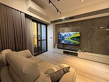 降❗️南屯捷運旁~佳泰大方~精裝三改二平車