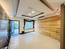 卓喬偉推薦｜中科有管理員｜19年屋齡地下雙車別墅