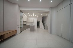 文山特區+黃線新穎邊間併雙車墅！！