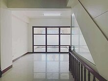 楠梓科技園區核心商圈｜樂群路黃金透天店面