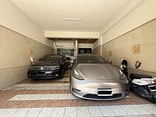 仁武仁雄商圈63坪大地坪可停雙車電梯別墅