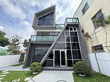 玻璃時尚美學獨棟大庭園豪墅