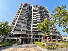 宇軒⭐鳳山國中捷運站｜全新未住｜高樓層2+1房平車