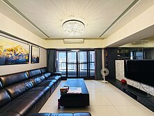 亞灣黃金地段｜福懋圓方・質感高樓層 3 房車位