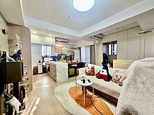 【獨家】中央公園時尚精品宅3改1房車位