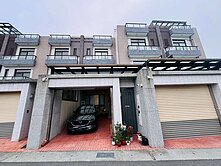 員林東區百萬裝潢車庫別墅