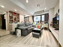 華鳳特區｜輕屋齡｜高樓裝潢｜美三房平車