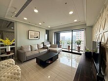 獨~博館特區~東方嘉磐百萬裝潢視野戶~大3房雙平車