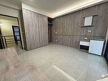 ⭐鳳山⭐低總價翻新車墅_一卡皮箱可入住49070