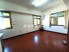 🌟東區蛋黃區｜溫馨陽光小資宅＋車位🌟