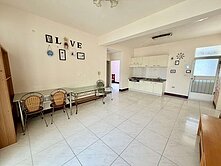 屋主心痛賠售❣️地點超好║陸興中學正三房公寓