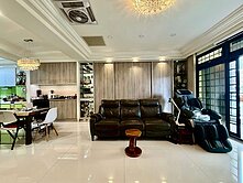 衛武營lalaport電梯雙車墅