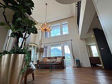 國礎富裔山*電梯溫泉別墅