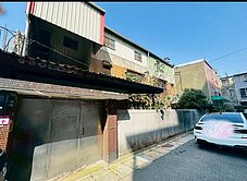 內壢交流道超大地坪透天(大面寬)