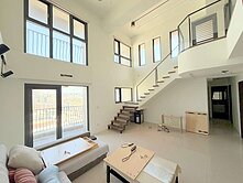 成功國中椰林視野樓中樓｜五房雙平車