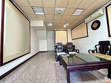 光明商圈角間黃金透天店面