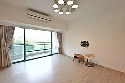 觀山觀海校園景觀首排｜大四房平車｜近漢神巨蛋百貨