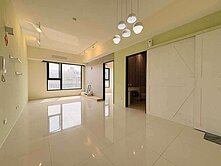 後勁捷運｜捷客｜２房平車｜雙衛開窗