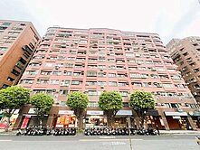 華園面公園綠景首席4改3房+車位