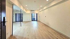 高醫商圈【郡都當代】彈性空間可隔2房含平車