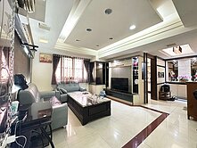 藝文區/小中悅羅浮宮廷4房車/綠意盎然