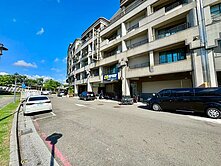 夢時代㊣凱旋四路★稀有大面寬★捷運+輕軌騎樓透店