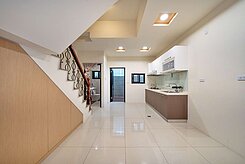 熙熙®️📍和美｜德美真讚美透天~破盤大降價!