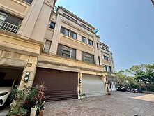 新光田特區｜舞衫公園旁｜低總價車庫別墅