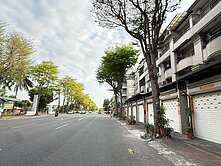 🌟近中正預校🌟公園第一排25米🌈臨路車墅