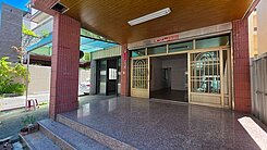 小陸-仁雄商圈大地坪邊間透天