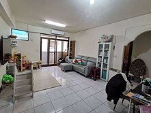 鄰大寮商圈及輔英科大旁有電梯溫馨邊間美公寓二樓