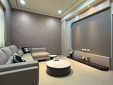 三多商圈光華夜市稀有6米活巷透天