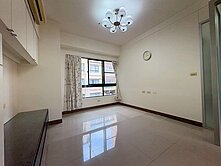 楠梓國中小旁三房｜近家樂福｜新領袖景觀戶