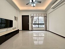 新光國小旁｜寶運一墅｜朝南雙車別墅