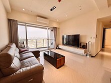 富旺世界之翼｜高樓層｜3改2+1房｜平面車位