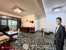 專賣｜後山埤捷運公園第一排邊間二樓