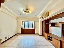 大降200萬有夠美的~大地交響3+1房+平車