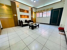 巨成周邊三民國小旁諾貝爾得獎採光三房